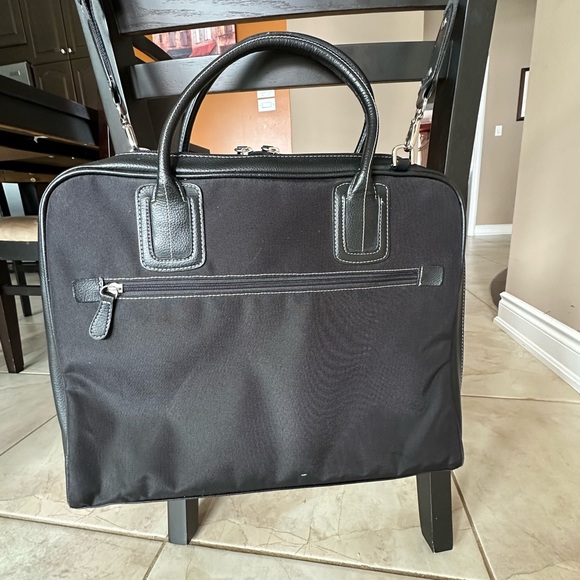 TARGUS Laptop Bag - Picture 6 of 13